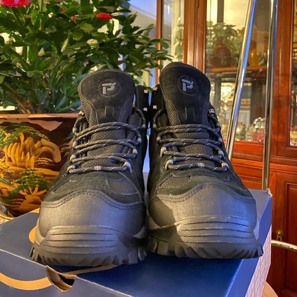 Propet Ridge Walker Waterproof Hiking Boots - Men’s 11 - Picture 2 of 8